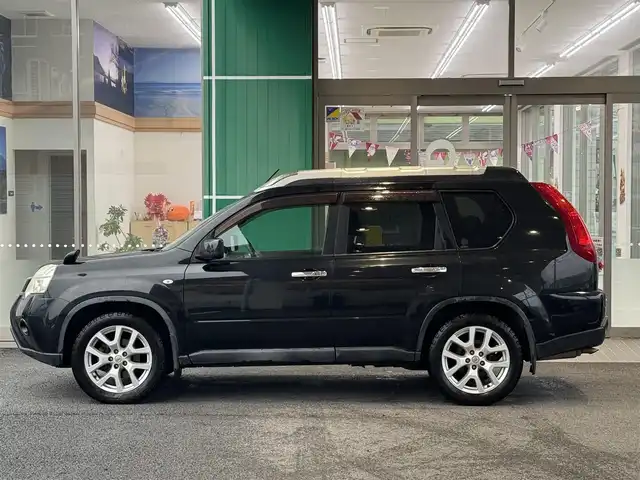日産 エクストレイル 20Xt 静岡県 2011(平23)年 10.5万km ダイヤモンドブラック ハイパールーフレール/サンルーフ/BF Goodrichタイヤ/・Trail-Terrain T/A/純正ナビ/・MC311D-A/・フルセグ/・DVD再生/・CD再生/・Bluetooth接続/・SD/バックカメラ/ETC/全席シートヒーター/カブロンシート/本革巻きステアリング/ISOFIX/オートライト/フォグライト/純正フロアマット/ドアバイザー/キーレス×1/取扱説明書/新車保証書
