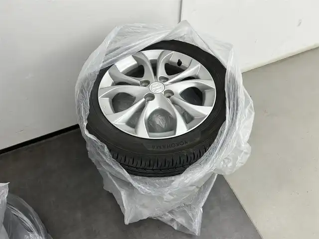 スズキ ソリオ バンディット DJE 道央・札幌 2014(平26)年 6.9万km ブルーイッシュブラックパール3 ・4WD/・寒冷地仕様/・社外ナビ/　BT/CD/DVD/USB/SD/iPod/フルセグ/・社外ドライブレコーダー/・社外ETC/・クルーズコントロール/・横滑り防止/・衝突軽減ブレーキ/・アイドリングストップ/・片側パワースライド/・ウォークスルー/・オートライト/・社外フロアマット/・ステアリングカバー/・プッシュスタート/・スマートキー/・社外エンジンスターター/・社外スタッドレス積込（165/65/R14）