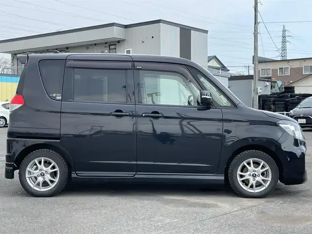 スズキ ソリオ バンディット DJE 道央・札幌 2014(平26)年 6.9万km ブルーイッシュブラックパール3 ４WD/社外SDナビ/CD/DVD/BT/フルセグ/衝突被害軽減ブレーキ/横滑り防止装置/クルーズコントロール/ETC/ドライブレコーダー/アイドリングストップ/片側パワースライドドア/前席シートヒーター/革巻きステアリング/ステアリングリモコン/プッシュスタート/スマートキー/HIDヘッドライト/オートライト/フォグランプ/電動格納ミラー/ヒーテッドドアミラー/ウィンカーミラー/純正フロアマット/ドアバイザー/スペアキー/純正AW付冬タイヤ積込/165/60/R15/2020年/山3mm