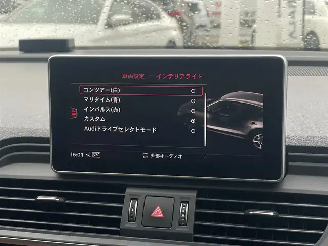 アウディ Ｑ５ 40TDIクワトロスポーツエアサ 山梨県 2020(令2)年 4.4万km 白 茶革シート/Bang & Olufsen /ラグジュアリーパッケージ/マトリクスLEDヘッドライト/バーチャルコックピット/純正メモリナビ/フルセグTV/全周囲カメラ/アンビエントライト/ACC/LKA/BSM/衝突軽減ブレーキ/純正18インチAW/全席シートヒーター/シーケンシャルウィンカー/ETC2.0/ドラレコ