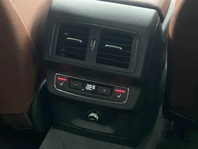 アウディ Ｑ５ 40TDIクワトロスポーツエアサ 山梨県 2020(令2)年 4.4万km 白 茶革シート/Bang & Olufsen /ラグジュアリーパッケージ/マトリクスLEDヘッドライト/バーチャルコックピット/純正メモリナビ/フルセグTV/全周囲カメラ/アンビエントライト/ACC/LKA/BSM/衝突軽減ブレーキ/純正18インチAW/全席シートヒーター/シーケンシャルウィンカー/ETC2.0/ドラレコ