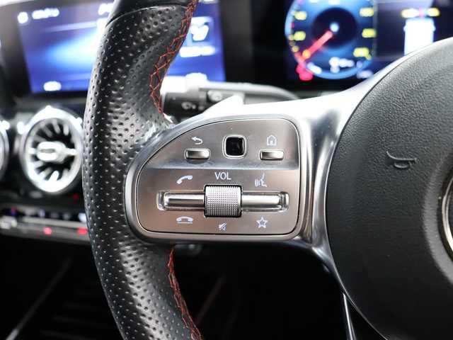 メルセデス・ベンツ ＧＬＡ２００ｄ 4マチック 静岡県 2020(令2)年 3.1万km デニムブルー 純正ナビ/フルセグTV/360°カメラ/ドライブレコーダー/ハイビームアシスト/アンビエントライト/ACC/BSM/LKA/衝突軽減ブレーキ/前席シートヒーター/パドルシフト/ワイヤレス充電/前席パワーシート