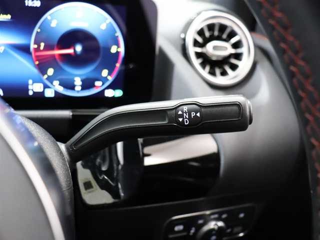 メルセデス・ベンツ ＧＬＡ２００ｄ 4マチック 静岡県 2020(令2)年 3.1万km デニムブルー 純正ナビ/フルセグTV/360°カメラ/ドライブレコーダー/ハイビームアシスト/アンビエントライト/ACC/BSM/LKA/衝突軽減ブレーキ/前席シートヒーター/パドルシフト/ワイヤレス充電/前席パワーシート