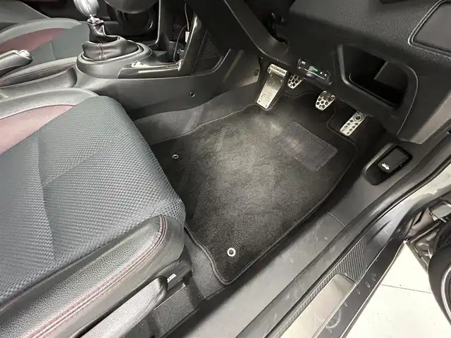 ホンダ ＣＲ－Ｚ α マスターレーベル 茨城県 2013(平25)年 6.5万km グレー 純正HDDナビ/・フルセグテレビ/・DVD再生/バックカメラ/ビルドインETC/６速MT/ハーフレザーシート/HIDヘッドライト/クルーズコントロール/スペアタイヤ4本/スマートキー