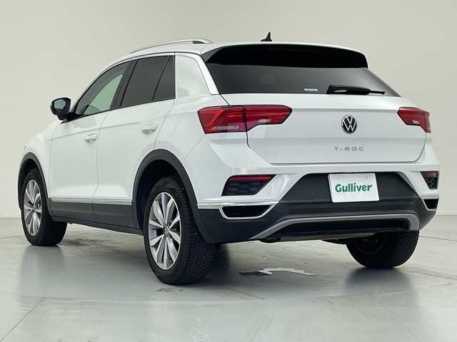 フォルクスワーゲン ＶＷ Ｔ－ロック TDI スタイル デザインPKG 愛知県 2021(令3)年 5.2万km 白 禁煙車/ワンオーナー/ディーゼル/ターボ/純正ナビ/（Bluetooth/USB）/バックカメラ/BSM/レーダークルーズ/コーナーセンサー/ビルトインETC/前方ドライブレコーダー/ルーフレール/オートライト/LEDヘッドライト/パドルシフト/横滑り防止装置/フォグランプ/スマートキー/プッシュスタート/アイドリングストップ/ステアリングスイッチ/革巻きステアリング/ウィンカーミラー/純正17インチアルミホイール/純正フロアマット/パワーバックドア