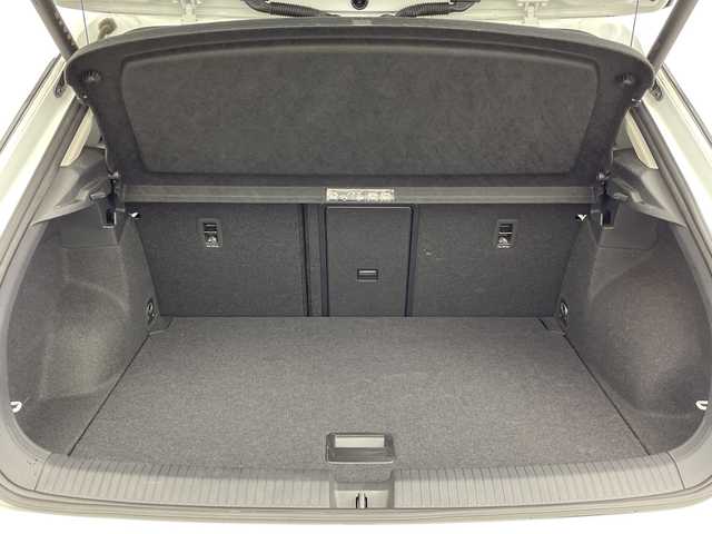 フォルクスワーゲン ＶＷ Ｔ－ロック TDI スタイル デザインPKG 愛知県 2021(令3)年 5.2万km 白 禁煙車/ワンオーナー/ディーゼル/ターボ/純正ナビ/（Bluetooth/USB）/バックカメラ/BSM/レーダークルーズ/コーナーセンサー/ビルトインETC/前方ドライブレコーダー/ルーフレール/オートライト/LEDヘッドライト/パドルシフト/横滑り防止装置/フォグランプ/スマートキー/プッシュスタート/アイドリングストップ/ステアリングスイッチ/革巻きステアリング/ウィンカーミラー/純正17インチアルミホイール/純正フロアマット/パワーバックドア