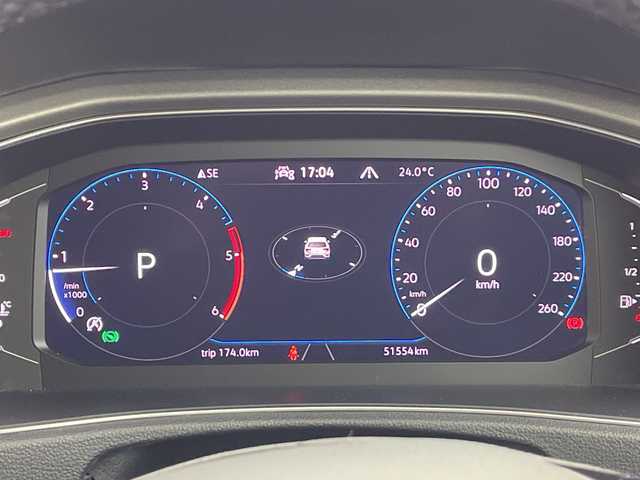 フォルクスワーゲン ＶＷ Ｔ－ロック TDI スタイル デザインPKG 愛知県 2021(令3)年 5.2万km 白 禁煙車/ワンオーナー/ディーゼル/ターボ/純正ナビ/（Bluetooth/USB）/バックカメラ/BSM/レーダークルーズ/コーナーセンサー/ビルトインETC/前方ドライブレコーダー/ルーフレール/オートライト/LEDヘッドライト/パドルシフト/横滑り防止装置/フォグランプ/スマートキー/プッシュスタート/アイドリングストップ/ステアリングスイッチ/革巻きステアリング/ウィンカーミラー/純正17インチアルミホイール/純正フロアマット/パワーバックドア