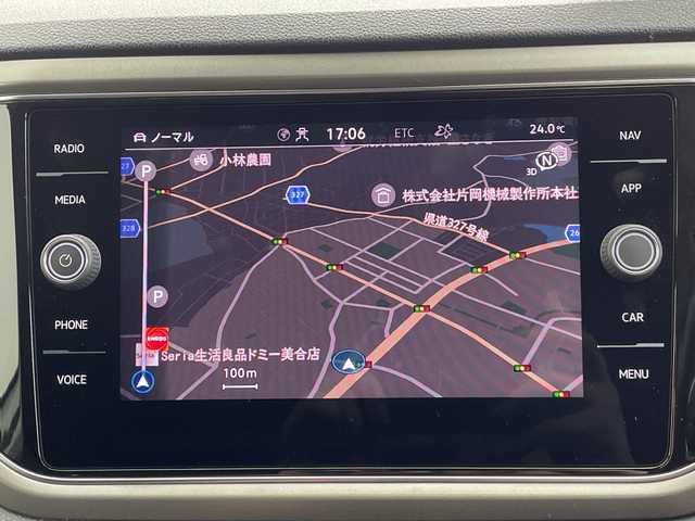 フォルクスワーゲン ＶＷ Ｔ－ロック TDI スタイル デザインPKG 愛知県 2021(令3)年 5.2万km 白 禁煙車/ワンオーナー/ディーゼル/ターボ/純正ナビ/（Bluetooth/USB）/バックカメラ/BSM/レーダークルーズ/コーナーセンサー/ビルトインETC/前方ドライブレコーダー/ルーフレール/オートライト/LEDヘッドライト/パドルシフト/横滑り防止装置/フォグランプ/スマートキー/プッシュスタート/アイドリングストップ/ステアリングスイッチ/革巻きステアリング/ウィンカーミラー/純正17インチアルミホイール/純正フロアマット/パワーバックドア