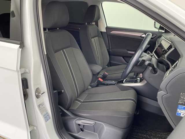 フォルクスワーゲン ＶＷ Ｔ－ロック TDI スタイル デザインPKG 愛知県 2021(令3)年 5.2万km 白 禁煙車/ワンオーナー/ディーゼル/ターボ/純正ナビ/（Bluetooth/USB）/バックカメラ/BSM/レーダークルーズ/コーナーセンサー/ビルトインETC/前方ドライブレコーダー/ルーフレール/オートライト/LEDヘッドライト/パドルシフト/横滑り防止装置/フォグランプ/スマートキー/プッシュスタート/アイドリングストップ/ステアリングスイッチ/革巻きステアリング/ウィンカーミラー/純正17インチアルミホイール/純正フロアマット/パワーバックドア