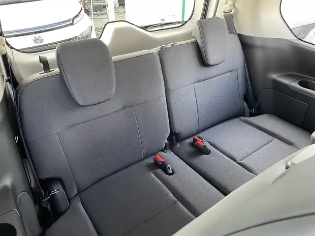 日産 セレナ e－パワー ハイウェイスター V 東京都 2025(令7)年 0.1千km 白Ⅱ ヘッドランプ/オートレベライザー/アダプティブLEDヘッドライトシステム/インテリジェント アラウンドビューモニター（移動物 検知機能付）/インテリジェント ルームミラー/アドバンスドドライブアシストディスプレイ（12.3インチカラーディスプレイ）/統合型インターフェースディスプレイ/ワイヤレス充電器/6スピーカー/NissanConnectナビゲーションシステム（地デジ内蔵）/車載通信ユニット（TCU［Telematics Control Unit］）ETC2.0ユニット（ビルトインタイプ）/ドライブレコーダー（前後セット）/プロパイロット（ナビリンク機能付）/プロパイロット緊急停止支援システム（SOSコール機能付）/後席専用モニターHDMI NissanConnectナビ付車用
