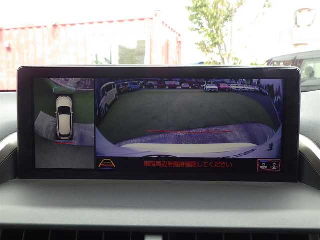 レクサス ＮＸ 300 Fスポーツ 千葉県 2018(平30)年 4万km ホワイトノーヴァガラスフレーク 235/55R18/Lexus Safety System+/・プリクラッシュセーフティ/・レーンディパーチャーアラート/・オートハイビーム/・レーダークルーズコントロール/・ブラインドスポットモニター/パワーバックドア/レザーシート/前席パワーシート/エアシート/シートヒーター/純正SDナビ/地デジTV/【DVD/CD再生機能　Bluetooth接続】/パノラミックビューモニター/ドライブレコーダー（前後撮影）/革巻きステアリング/ステアリングスイッチ/ステアリングヒーター/ETC（2.0）/LEDヘッドライト/ウインカーミラー/クリアランスソナー/純正18インチアルミホイル/サイド/カーテンエアバッグ/スマートキー