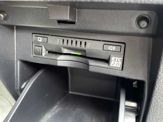 トヨタ アルファード S タイプゴールド 新潟県 2021(令3)年 6.6万km スパークリングブラックパールクリスタルシャイン 4WD/ワンオーナー/寒冷地仕様/純正メモリナビ/(AM/FM/Bluetooth/Miracast)/両側パワースライドドア/バックカメラ/三眼LEDヘッドライト/トヨタセーフティーセンス/レーダクルーズコントロール/レーンキープアシスト/パワーバックドア/ビルトインETC2.0/プッシュスタート/スマートキー/スペアキー/純正18インチアルミホイール/AW付スタッドレス車載/取扱説明書