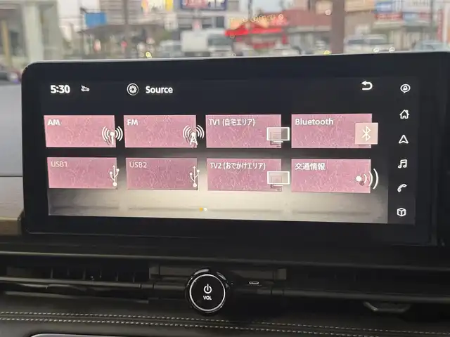 日産 セレナ e－パワー ハイウェイスター V 香川県 2024(令6)年 2.9万km プリズムホワイト ワンオーナー/メーカーナビ/フルセグ/アラウンドビューモニター/純正フリップダウンモニター/プロパイロット/純正フロントスポイラー/両側パワースライドドア/ハンズフリーパワースライドドア/純正16インチアルミホイール/ステアリングヒーター/シートバックテーブル/ロールサンシェード/コーナーセンサー/LEDヘッドライト/置くだけ充電/100V充電/ETC2.0/BSM