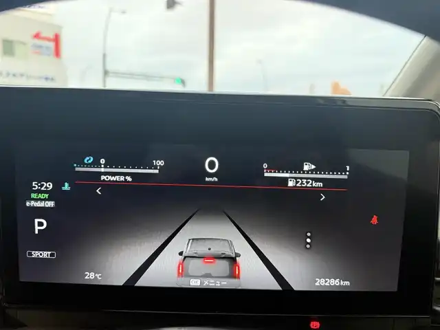 日産 セレナ e－パワー ハイウェイスター V 香川県 2024(令6)年 2.9万km プリズムホワイト ワンオーナー/メーカーナビ/フルセグ/アラウンドビューモニター/純正フリップダウンモニター/プロパイロット/純正フロントスポイラー/両側パワースライドドア/ハンズフリーパワースライドドア/純正16インチアルミホイール/ステアリングヒーター/シートバックテーブル/ロールサンシェード/コーナーセンサー/LEDヘッドライト/置くだけ充電/100V充電/ETC2.0/BSM