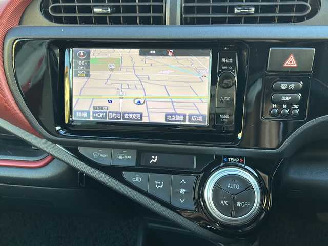 トヨタ アクア S 岐阜県 2015(平27)年 5.2万km ディープアメジストマイカメタリック 純正ナビ/ワンセグTV/AM/FM/SD/BT/バックカメラ/ビルトインETC/ドライブレコーダー/シートヒーター(前席)/横滑り防止装置/スマートキー/プッシュスタート/純正フロアマット/ドアバイザー/ECO/EVモード