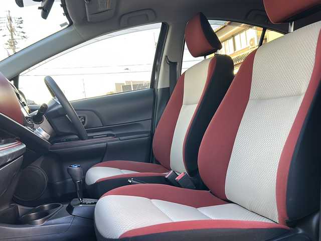 トヨタ アクア S 岐阜県 2015(平27)年 5.2万km ディープアメジストマイカメタリック 純正ナビ/ワンセグTV/AM/FM/SD/BT/バックカメラ/ビルトインETC/ドライブレコーダー/シートヒーター(前席)/横滑り防止装置/スマートキー/プッシュスタート/純正フロアマット/ドアバイザー/ECO/EVモード