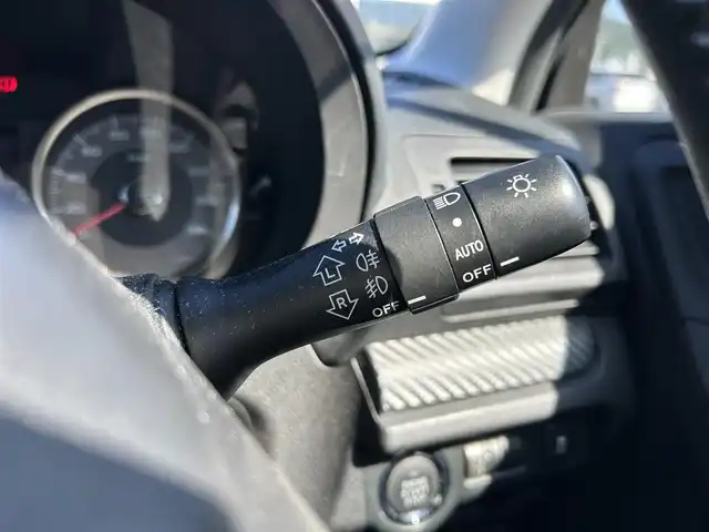 スバル フォレスター 2．0i－L アイサイト 鹿児島県 2013(平25)年 7.5万km サテンホワイトパール 社外ナビ/　　CD/DVD/BT/フルセグ/バックカメラ/クルーズコントロール/LEDヘッドライト/純正17インチアルミホイール/ステアリングスイッチ/アイドリングストップ/スマートキー/社外ビルトインETC/オートエアコン