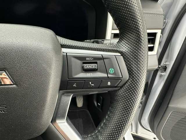 三菱 アウトランダー ＰＨＥＶ G 兵庫県 2022(令4)年 5万km ホワイトダイヤモンド 純正9インチナビ/フルセグ BT Apple CarPlay android Auto/全方位カメラ/パワーバックドア/衝突軽減ブレーキ/LKA/BSM/レーダークルーズコントロール/ビルトインETC2.0/ワイヤレス充電/ドライブレコーダー/ハーフレザーシート/シートヒーター/パワーシート/LEDヘッドライト/オートライト/オートハイビーム/スマートキー