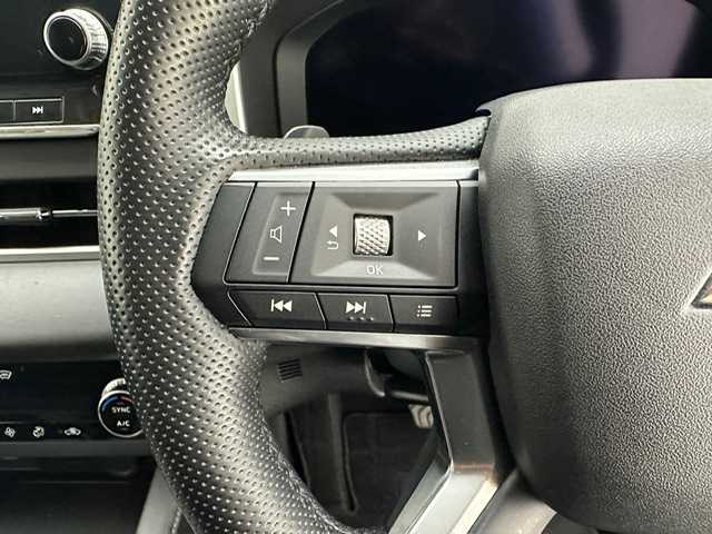 三菱 アウトランダー ＰＨＥＶ G 兵庫県 2022(令4)年 5万km ホワイトダイヤモンド 純正9インチナビ/フルセグ BT Apple CarPlay android Auto/全方位カメラ/パワーバックドア/衝突軽減ブレーキ/LKA/BSM/レーダークルーズコントロール/ビルトインETC2.0/ワイヤレス充電/ドライブレコーダー/ハーフレザーシート/シートヒーター/パワーシート/LEDヘッドライト/オートライト/オートハイビーム/スマートキー