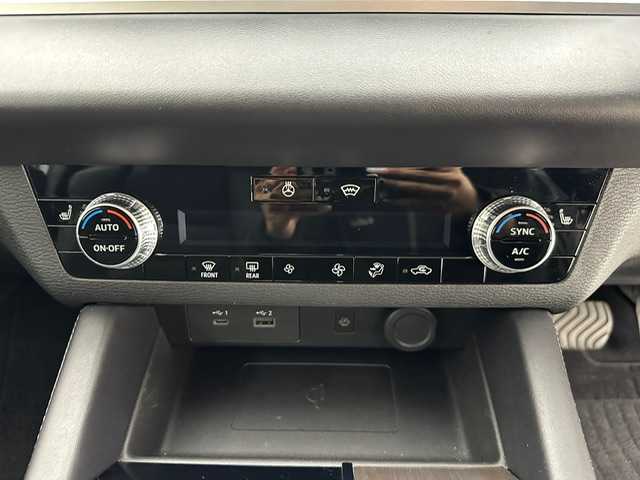 三菱 アウトランダー ＰＨＥＶ G 兵庫県 2022(令4)年 5万km ホワイトダイヤモンド 純正9インチナビ/フルセグ BT Apple CarPlay android Auto/全方位カメラ/パワーバックドア/衝突軽減ブレーキ/LKA/BSM/レーダークルーズコントロール/ビルトインETC2.0/ワイヤレス充電/ドライブレコーダー/ハーフレザーシート/シートヒーター/パワーシート/LEDヘッドライト/オートライト/オートハイビーム/スマートキー