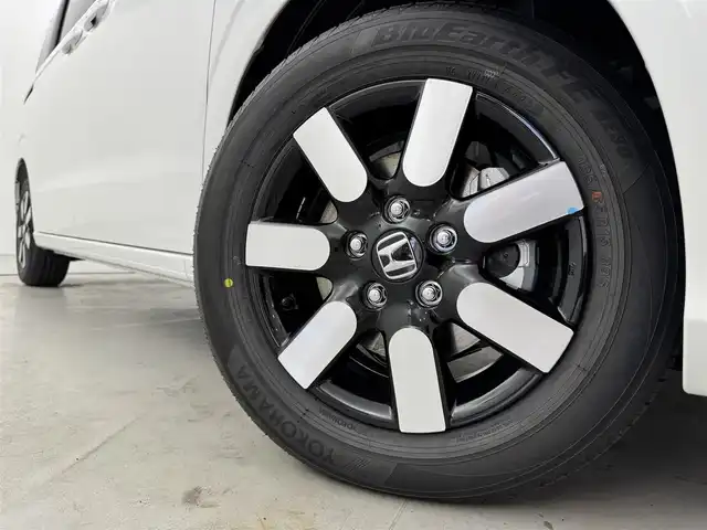 ホンダ フリード ハイブリット e:HEV AIR EX 福岡県 2025(令7)年 0.1千km プラチナホワイトパール 登録済未使用車　/純正９型ナビ/フルセグTV　/バックカメラ　/ホンダセンシング　/レーダークルコン　/コーナーセンサー　/衝突軽減ブレーキ　/レーンキープ　/アクセル踏み間違い防止　/ＢＳＭ　/両側電動スライドドア　/シートヒーター　/ハーフレザーシート　/Wエアコン　/LEDヘッドライト　/純正１５インチアルミホイール