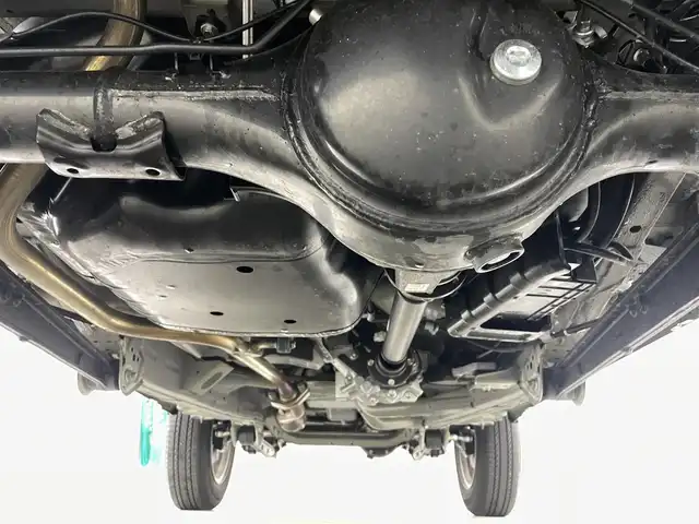 スズキ ジムニー XC 福島県 2024(令6)年 0.8万km ジャングルグリーン スズキ セーフティ サポート/・衝突被害軽減ブレーキ　/・誤発進抑制機能　/・車線逸脱警報機能　/・ふらつき警報機能　/・先行車発進お知らせ機能　/・ハイビームアシスト　/・アダプティブクルーズコントロール　/・標識認識機能　/社外ナビゲーション/・Bluetooth/TV/SD/AM・FM/CD/DVD/・バックカメラ/革巻きステアリング/・ステアリングスイッチ/シートヒーター/プッシュスタート/・スマートキー/LEDライト/・フォグライト/・オートライト/・オートハイビーム/純正フロアマット/ドアバイザー