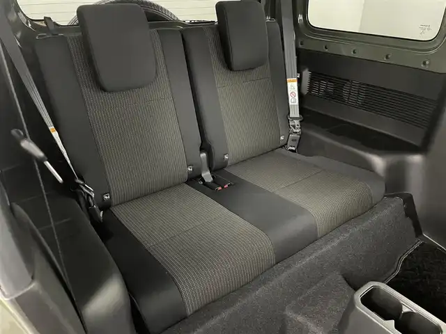 スズキ ジムニー XC 福島県 2024(令6)年 0.8万km ジャングルグリーン スズキ セーフティ サポート/・衝突被害軽減ブレーキ　/・誤発進抑制機能　/・車線逸脱警報機能　/・ふらつき警報機能　/・先行車発進お知らせ機能　/・ハイビームアシスト　/・アダプティブクルーズコントロール　/・標識認識機能　/社外ナビゲーション/・Bluetooth/TV/SD/AM・FM/CD/DVD/・バックカメラ/革巻きステアリング/・ステアリングスイッチ/シートヒーター/プッシュスタート/・スマートキー/LEDライト/・フォグライト/・オートライト/・オートハイビーム/純正フロアマット/ドアバイザー