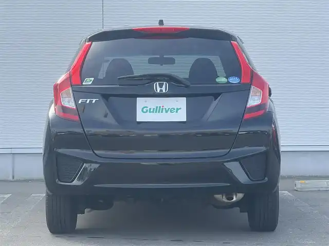 ホンダ フィット 13G Fパッケージ 秋田県 2016(平28)年 6.7万km クリスタルブラックパール 社外ナビ/フルセグ/４WD/スマートキー/ETC/アイドリングストップ/プッシュスタート/純正フロアマット/純正ドアバイザー/寒冷地仕様/パワーステアリング/パワーウィンドウ/オートエアコン/オートライト/横滑り防止/電動格納ウィンカーミラー/保証書/取扱説明書/記録簿