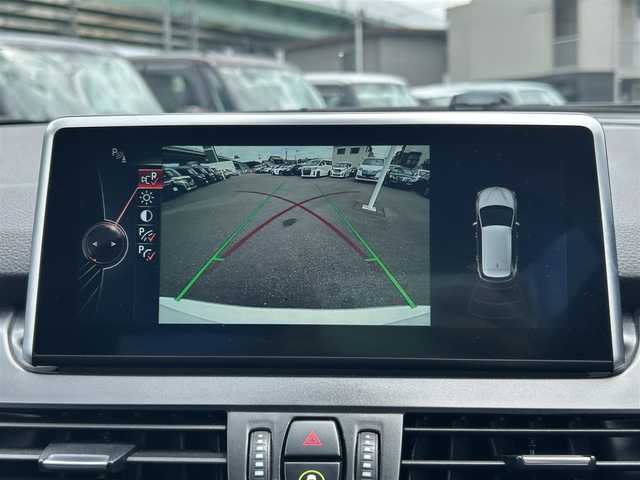 ＢＭＷ ２１８ｉ アクティブツアラー 愛知県 2016(平28)年 1.6万km アルピンホワイトⅢ 純正ナビ/（FM/AM/BT/CD/USB)/プッシュスタート/アイドリングストップ/クリアランスソナー/バックカメラ/パワーバックドア/ETC/LEDヘッドライト/純正16インチAW/スマートキー/スペアキー/フロアマット