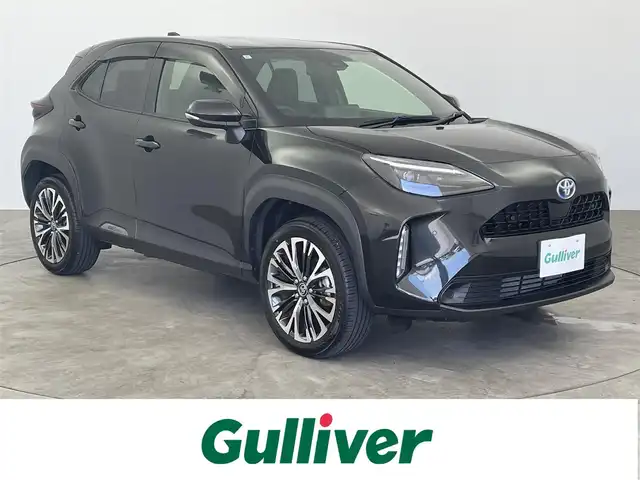 トヨタ ヤリスクロス ハイブリッド Z 大分県 2023(令5)年 1.9万km ブラックマイカ ワンオーナー/純正ディスプレイオーディオ/ビルトインETC/ステアリングヒーター/ステアリングスイッチ/フロントシートヒーター/レーダークルーズ/レーンアシスト/オートマチックハイビーム/車間距離切替スイッチ/プリクラッシュ/LEDデイタイムランニングランプ/LEDヘッドランプ/ウィンカーミラー/純正アルミホイル/コーナーセンサー/ドアバイザー/保証書堀扱説明書スペアキーあり