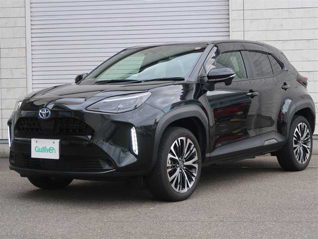 トヨタ ヤリスクロス ハイブリッド Z 大分県 2023(令5)年 1.9万km ブラックマイカ ワンオーナー/純正ディスプレイオーディオ/ビルトインETC/ステアリングヒーター/ステアリングスイッチ/フロントシートヒーター/レーダークルーズ/レーンアシスト/オートマチックハイビーム/車間距離切替スイッチ/プリクラッシュ/LEDデイタイムランニングランプ/LEDヘッドランプ/ウィンカーミラー/純正アルミホイル/コーナーセンサー/ドアバイザー/保証書堀扱説明書スペアキーあり