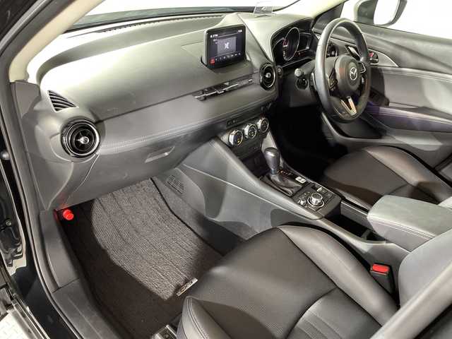 マツダ ＣＸ－３ 20SプロアクティブSパッケージ 神奈川県 2018(平30)年 6.2万km ジェットブラックマイカ 純正7型SDナビゲーション/AM FM CD DVD フルセグ Bluetooth/360°ビューモニター/レーダークルーズコントロール/レーンキープアシスト/スマートブレーキサポート/前後コーナーセンサー/パドルシフト/ステアリングヒーター/ステアリングリモコン/ハーフレザーシート/前席シートヒーター/前方ドライブレコーダー/ビルトインETC/LEDヘッドライト/オートライト/フォグランプ/純正18インチアルミホイール