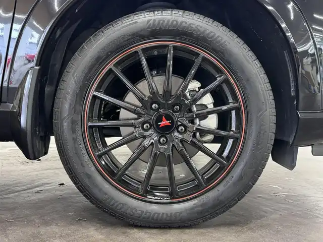 ホンダ ヴェゼル ハイブリッド e:HEV Z 三重県 2023(令5)年 3.8万km クリスタルブラックパール ハイブリッド/FF/MTモード付CVT/純正9インチナビ/（FM/AM/USB/Bluetooth/CarPlay/AndroidAuto/TV）/【OP】マルチビューカメラシステム/プレミアムオーディオ/ドライブレコーダー前後/ETC2.0/Honda SENSING/・衝突軽減ブレーキ/・先行車発進お知らせ/・路外逸脱抑制/・標識認識/・渋滞追従機能付アダプティブクルーズコントロール（ACC）/・車線維持支援システム（LKAS）/・トラフィックジャムアシスト（渋滞運転支援）/・ブラインドスポットインフォメーション/・誤発進＆後方誤発進抑制/・近距離衝突軽減ブレーキ/・パーキングセンサーシステム/・【OP】後退出庫サポート/・アダプティブドライビングビーム/など/装備/・ハンズフリーアクセスパワーテールゲート/・ハーフレザーシート/・シートヒーター（D/N）/・ステアリングヒーター/・オートライトシステム/・LEDヘッドライト/・LEDフロントフォグランプ/・ヒルディセントコントロール/・左右独立オートエアコン/・自動防眩ルームミラー/・【OP】ワイヤレス充電器/・プッシュスタート/・社外18inAW/・スマートキーx2/など