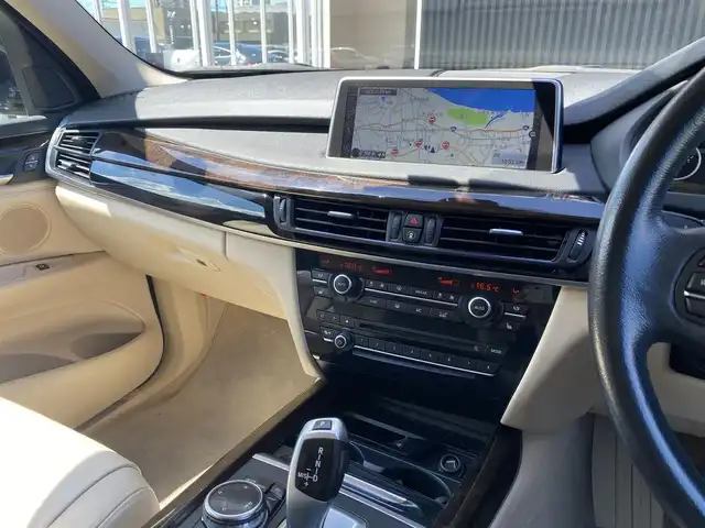 ＢＭＷ Ｘ５ xDrive 35d xライン 福岡県 2014(平26)年 6.7万km 茶 SR/白革シート/ライトデザイン/純正ナビ/CD/DVD/USB/Bluetooth/フルセグTV/シートヒーター/パワーシート/Bカメラ/前後ドラレコ/LEDヘッドライト/純正19インチアルミホイール/保証書/取扱説明書/スマートキー/スペアキー×1/スパークリング・ブラウン