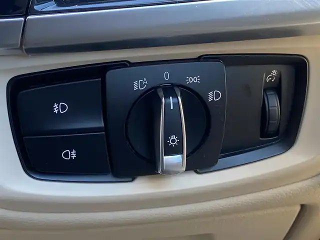 ＢＭＷ Ｘ５ xDrive 35d xライン 福岡県 2014(平26)年 6.7万km 茶 SR/白革シート/ライトデザイン/純正ナビ/CD/DVD/USB/Bluetooth/フルセグTV/シートヒーター/パワーシート/Bカメラ/前後ドラレコ/LEDヘッドライト/純正19インチアルミホイール/保証書/取扱説明書/スマートキー/スペアキー×1/スパークリング・ブラウン