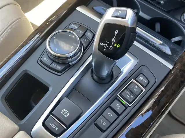ＢＭＷ Ｘ５ xDrive 35d xライン 福岡県 2014(平26)年 6.7万km 茶 SR/白革シート/ライトデザイン/純正ナビ/CD/DVD/USB/Bluetooth/フルセグTV/シートヒーター/パワーシート/Bカメラ/前後ドラレコ/LEDヘッドライト/純正19インチアルミホイール/保証書/取扱説明書/スマートキー/スペアキー×1/スパークリング・ブラウン