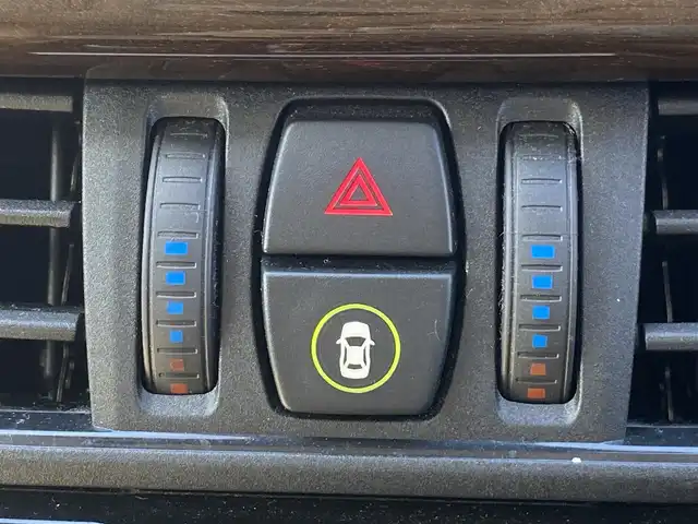 ＢＭＷ Ｘ５ xDrive 35d xライン 福岡県 2014(平26)年 6.7万km 茶 SR/白革シート/ライトデザイン/純正ナビ/CD/DVD/USB/Bluetooth/フルセグTV/シートヒーター/パワーシート/Bカメラ/前後ドラレコ/LEDヘッドライト/純正19インチアルミホイール/保証書/取扱説明書/スマートキー/スペアキー×1/スパークリング・ブラウン