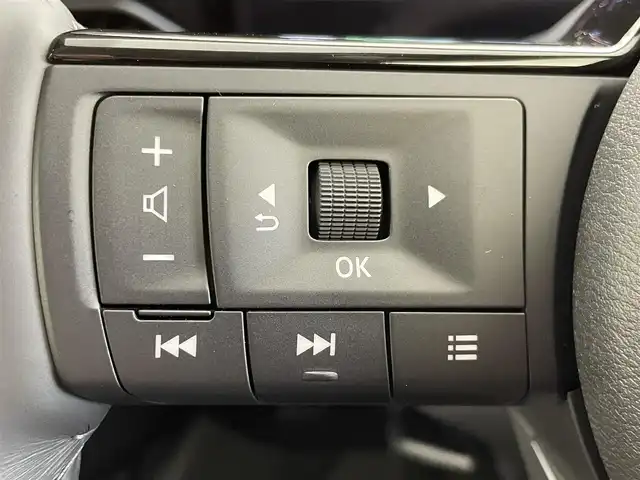 日産 セレナ e－パワー ハイウェイスター V 群馬県 2025(令7)年 0.1千km プリズムホワイト 登録済未使用車　フリップダウンモニター　ニッサンコネクトナビ　アラウンドビューモニター　両側パワースライドドア　プロパイロット　デジタルルームミラー　コーナーセンサー　スマートキー　ＥＴＣ２．０