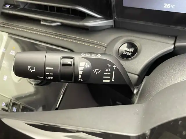 日産 セレナ e－パワー ハイウェイスター V 群馬県 2025(令7)年 0.1千km プリズムホワイト 登録済未使用車　フリップダウンモニター　ニッサンコネクトナビ　アラウンドビューモニター　両側パワースライドドア　プロパイロット　デジタルルームミラー　コーナーセンサー　スマートキー　ＥＴＣ２．０