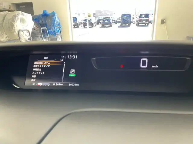 日産 セレナ X VセレクションⅡ 道央・札幌 2018(平30)年 3.1万km ブリリアントシルバー ・４WD/エマージェンシーブレーキ/・純正ディーラーOPナビ/・DVD.CD.SD.Bluetooth/・フルセグ/バックカメラ /・両側パワースライドドア /・純正エンジンスターター/・純正ドライブレコーダー/・クルーズコントロール/・オートライト/・スマートキー/プッシュスタート/・スタッドレスタイヤ積込