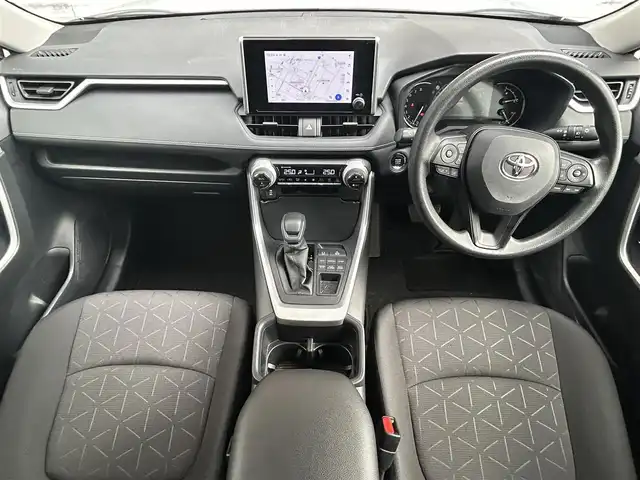 トヨタ ＲＡＶ４ X 大阪府 2022(令4)年 6.6万km プラチナホワイトパールマイカ ワンオーナー/寒冷地仕様/ルーフレール/純正OP18インチAW/バックカメラ/バックガイドモニター/社外サイドステップ/社外バンパーガード積み込み/8型ディスプレイオーディオ＋ナビ対応/FM/AM/BT/フルセグ/USB電源ソケット/ETC2/0/トヨタセーフティーセンス/・プリクラッシュセーフティー/・レーントレーシングアシスト/・レーダークルーズコントロール/・オートマチックハイビーム/・ロードサインアシスト/インテリジェントクリアランスソナー/保証書/取扱説明書/スペアキー