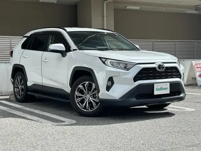トヨタ ＲＡＶ４ X 大阪府 2022(令4)年 6.6万km プラチナホワイトパールマイカ ワンオーナー/寒冷地仕様/ルーフレール/純正OP18インチAW/バックカメラ/バックガイドモニター/社外サイドステップ/社外バンパーガード積み込み/8型ディスプレイオーディオ＋ナビ対応/FM/AM/BT/フルセグ/USB電源ソケット/ETC2/0/トヨタセーフティーセンス/・プリクラッシュセーフティー/・レーントレーシングアシスト/・レーダークルーズコントロール/・オートマチックハイビーム/・ロードサインアシスト/インテリジェントクリアランスソナー/保証書/取扱説明書/スペアキー