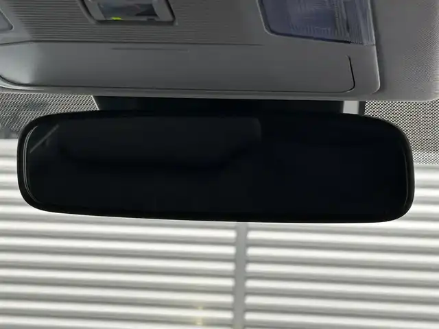トヨタ ＲＡＶ４ X 大阪府 2022(令4)年 6.6万km プラチナホワイトパールマイカ ワンオーナー/寒冷地仕様/ルーフレール/純正OP18インチAW/バックカメラ/バックガイドモニター/社外サイドステップ/社外バンパーガード積み込み/8型ディスプレイオーディオ＋ナビ対応/FM/AM/BT/フルセグ/USB電源ソケット/ETC2/0/トヨタセーフティーセンス/・プリクラッシュセーフティー/・レーントレーシングアシスト/・レーダークルーズコントロール/・オートマチックハイビーム/・ロードサインアシスト/インテリジェントクリアランスソナー/保証書/取扱説明書/スペアキー
