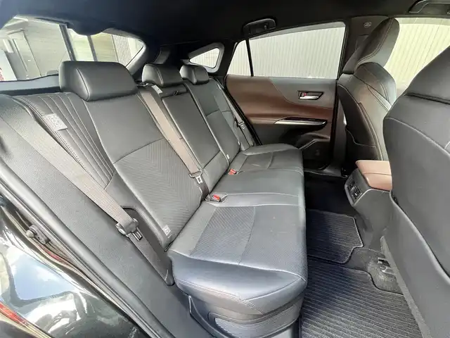 トヨタ ハリアー ハイブリッド Z レザーパッケージ 滋賀県 2021(令3)年 6.5万km プレシャスブラックパール 純正12.3インチナビ/【Bluetooth/フルセグTV/USB/Miracast】/JBLプレミアムサウンド/全方位カメラ/レザーシート/トヨタセーフティセンス/・プリクラッシュセーフティ/・レーンディパーチャーアラート/・レーダークルーズコントロール/・オートマチックハイビーム/クリアランスソナー/ブラインドスポットモニター/LEDヘッドライト/ドライブレコーダー機能付デジタルインナーミラー/電動パーキングブレーキ/オートブレーキホールド/ビルトインETC2.0/D/Nパワーシート/D/Nシートヒーター/D/Nシートベンチレーション/ステアリングヒーター/パワーバックドア/ワイヤレス充電/電動チルトテレスコピックステアリング/シートポジションメモリ/純正フロアマット/プッシュスタート/スマートキー/ステアリングリモコン/ドアバイザー