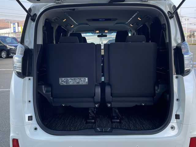 トヨタ ヴェルファイア Z 道東・釧路十勝 2016(平28)年 11万km ホワイトパールクリスタルシャイン ・寒冷地仕様/・4WD/・ALPINE11型SDメモリビ/（CD・DVD・FM・AM・BT・SD・フルセグ）/・バックカメラ/・衝突軽減システム/・オートリトラーミラー/・ウッド調パネル/・ナノイー/・クリアランスソナー/・フロントワイパーデアイサー/・両側パワースライドドア/・社外エンジンスターター/・セカンドシートオットマン/・ETC/・アイドリングストップ/・横滑り防止/・電格ミラー/・ドアバイザー/・スマートキー/・プッシュスタート/・ウェッズクレンツェ19インチアルミホイール