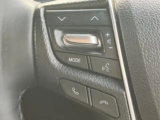 トヨタ ヴェルファイア Z Gエディション 静岡県 2021(令3)年 1.1万km ブラック 純正9インチナビ（CD/DVD/BT）/バックカメラ/エンジンスタートボタン/パワーステアリング/パワーウィンドウ/保証書/取扱説明書/スマートキー/Wオートエアコン/レーダークルーズコントロール/12.1インチ後席モニター/USB入力端子/ETC/三列シート/N席電動オットマン/電動リアゲート/ドライブレコーダー前後/フロアマット/D席N席パワーシート/合皮シート/D席N席シートヒーター/D席N席エアシート/両側パワースライドドア/純正アルミホイール/ABS/横滑り防止装置/コーナーセンサー前後/レーンキープアシスト/盗難防止装置/オートライト/オートマチックハイビーム/三眼LEDヘッドライト/W+サイドエアバッグ/カーテンエアバッグ/衝突軽減システム/ステアリングヒーター/二列目電動リクライニング/二列目電動オットマン/三列目ヘッドレスト１つ不足