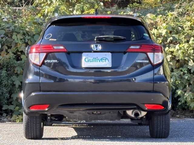 ホンダ ヴェゼル ハイブリッド Z 大分県 2015(平27)年 10.3万km クリスタルブラックパール ワンオーナー /あんしんパッケージ/ハーフレザーシート/シートヒーター/社外メモリーナビ/バックカメラ/フルセグ /DVD/Bluetooth/前後ドライブレコーダー/クルーズコントロール/純正17インチアルミホイール/スマートキー/エンジンプッシュスタート/純正LEDヘッドライト/オートライトコントロール/パドルシフト