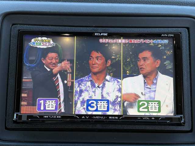 ホンダ ヴェゼル ハイブリッド Z 大分県 2015(平27)年 10.3万km クリスタルブラックパール ワンオーナー /あんしんパッケージ/ハーフレザーシート/シートヒーター/社外メモリーナビ/バックカメラ/フルセグ /DVD/Bluetooth/前後ドライブレコーダー/クルーズコントロール/純正17インチアルミホイール/スマートキー/エンジンプッシュスタート/純正LEDヘッドライト/オートライトコントロール/パドルシフト