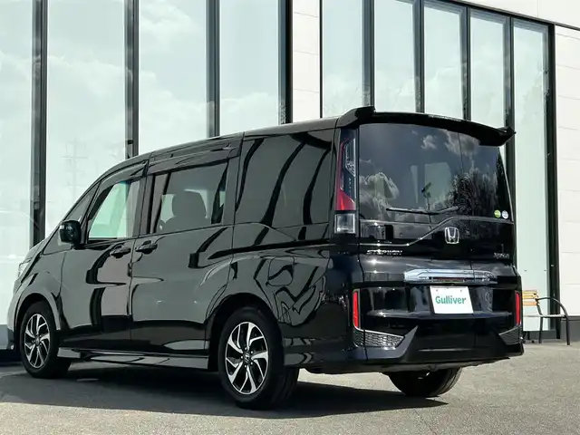 ホンダ ステップワゴン スパーダ ホンダセンシング 大阪府 2019(平31)年 4.6万km プレミアムスパークルブラックパール ホンダセンシング　/純正９インチインターナビ　/・フルセグTV/USB/BT/バックカメラ/両側パワースライドドア　/前ドライブレコーダー　/ＥＴＣ　/追従型クルーズコントロール/純正フロアマット　/コーナーセンサー/アイドリングストップ/パーキングアシスト　/ＬＥＤヘッド・フォグ　/スペアキー