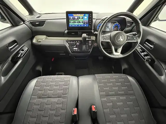 三菱 デリカミニ T プレミアム 岡山県 2024(令6)年 1万km アメジストブラック/シルキーホワイト 純正9インチディスプレイオーディオ/・FM/AM/Bluetooth/CarPlay/HDMI/アラウンドビューモニター/デジタルインナーミラー/ハーフレザーシート/・シートヒーター/ステアリングヒーター/マイパイロット/e-Assist/・衝突軽減ブレーキ/・車線逸脱警報/・オートマチックハイビーム/・踏み間違い防止アシスト/ビルトインETC/前後ドライブレコーダー/両側パワースライドドア/純正フロアマット/純正15インチアルミ/スマートキー2本/LEDヘッドライト/・フォグライト